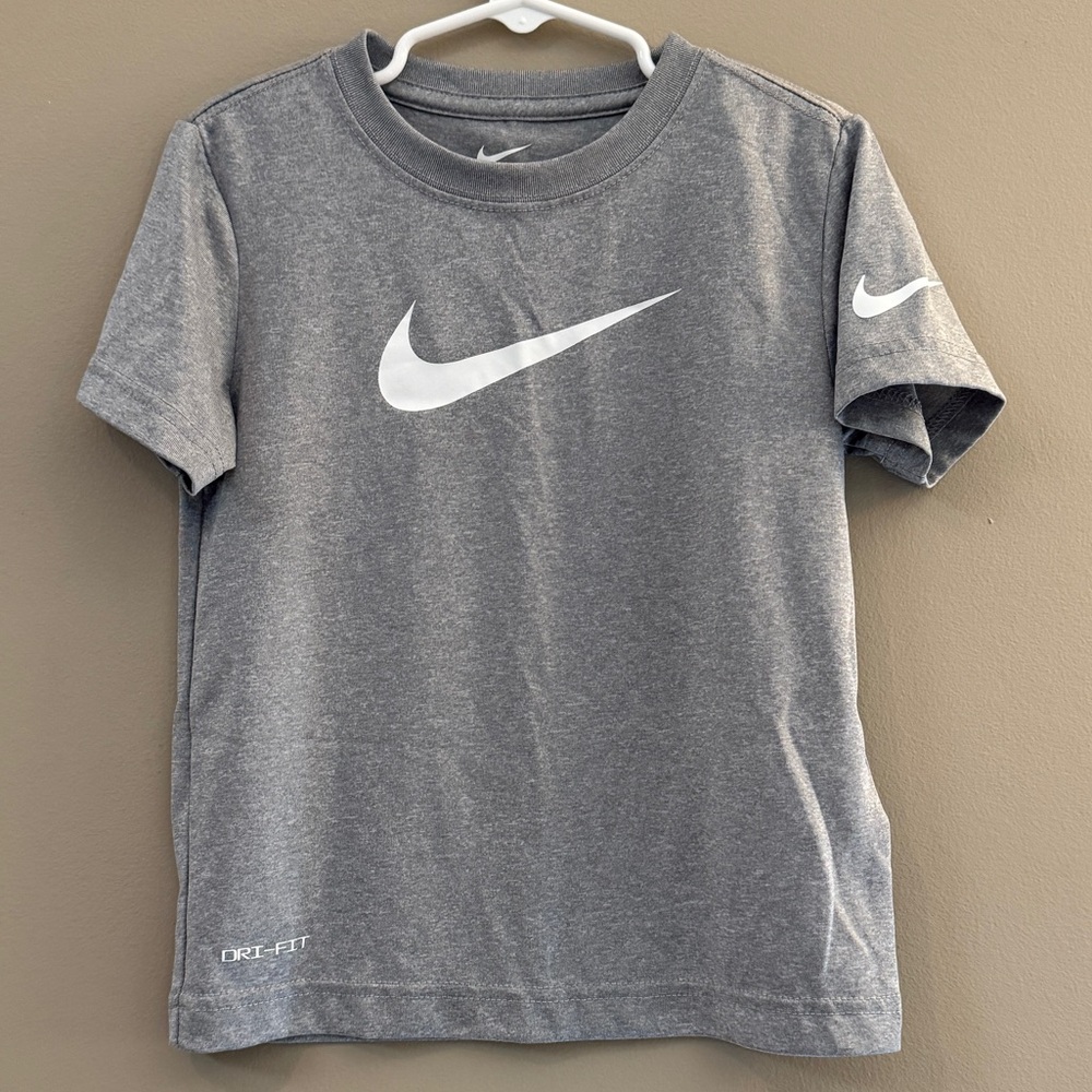 Nike Dri-Fit Kids Short Sleeve Gray Tee
